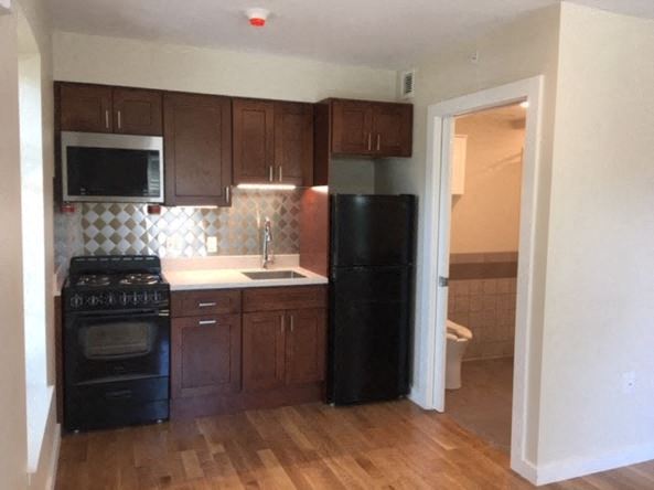 Sergeant House Kitchen Sample